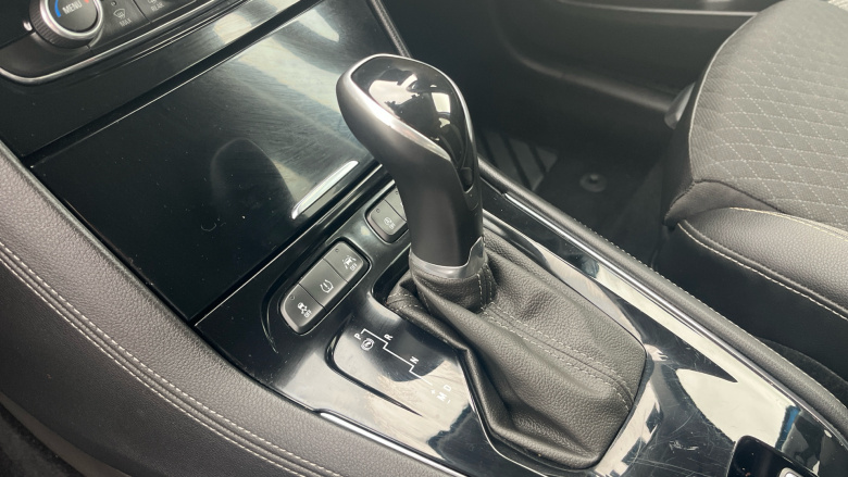 Vauxhall Grandland X 1.2 Turbo SRi Nav 5dr Auto Petrol Hatchback